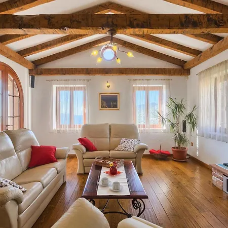 Opatija Holiday home *