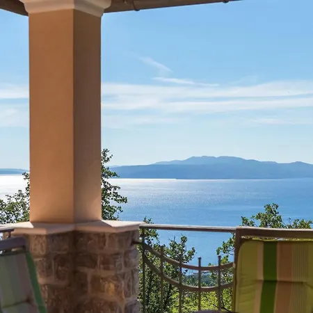 Opatija Holiday home *