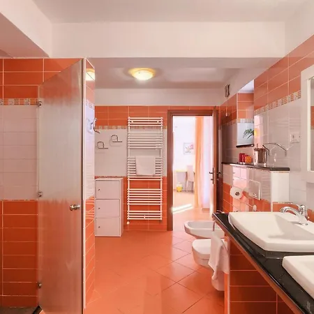 Semesterbostad Marina Marcici